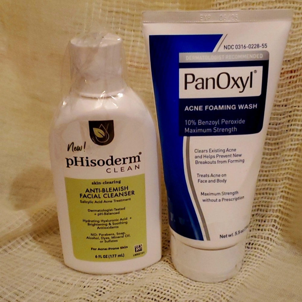 Panoxyl Acne foaming wash for face and body